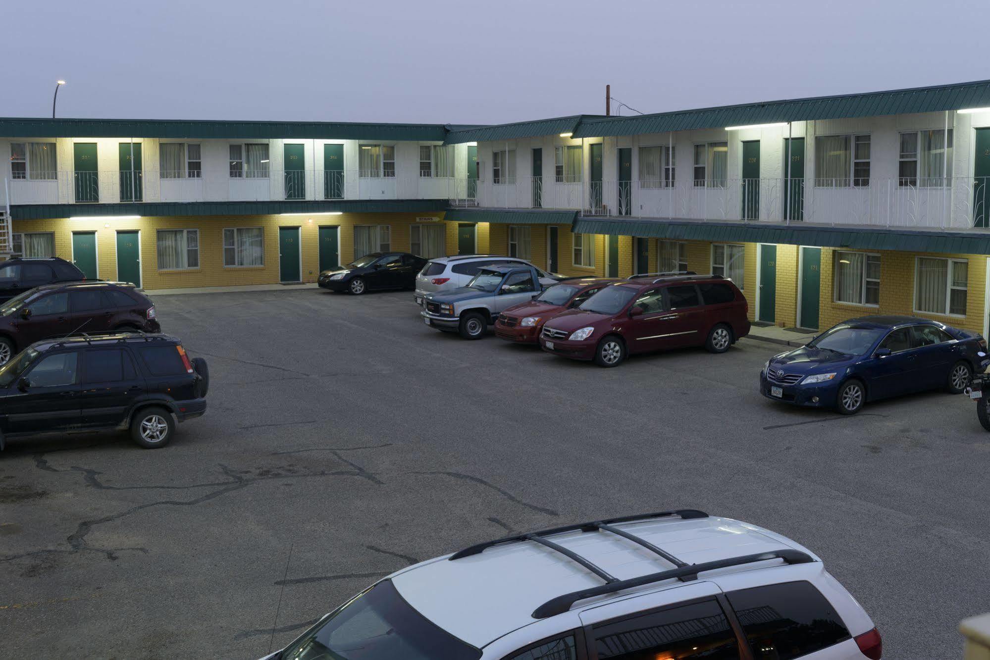 Sun-Dek Motel Medicine Hat Esterno foto